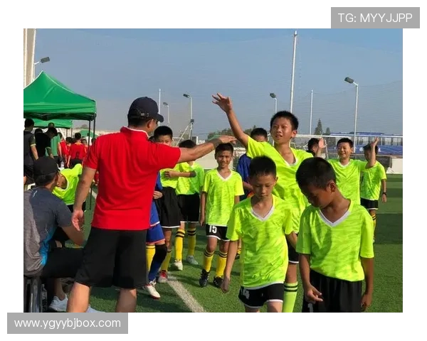 武汉羽毛球队选拔赛特别报道:奋勇拼搏铸就辉煌突破之路 武汉羽毛球队选拔赛特别报道:奋勇拼搏铸就辉煌突破之路