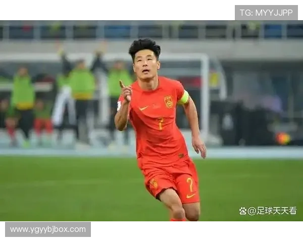 武汉足球队个人能力引发热议球迷对球员表现褒贬不一 武汉足球队个人能力引发热议球迷对球员表现褒贬不一